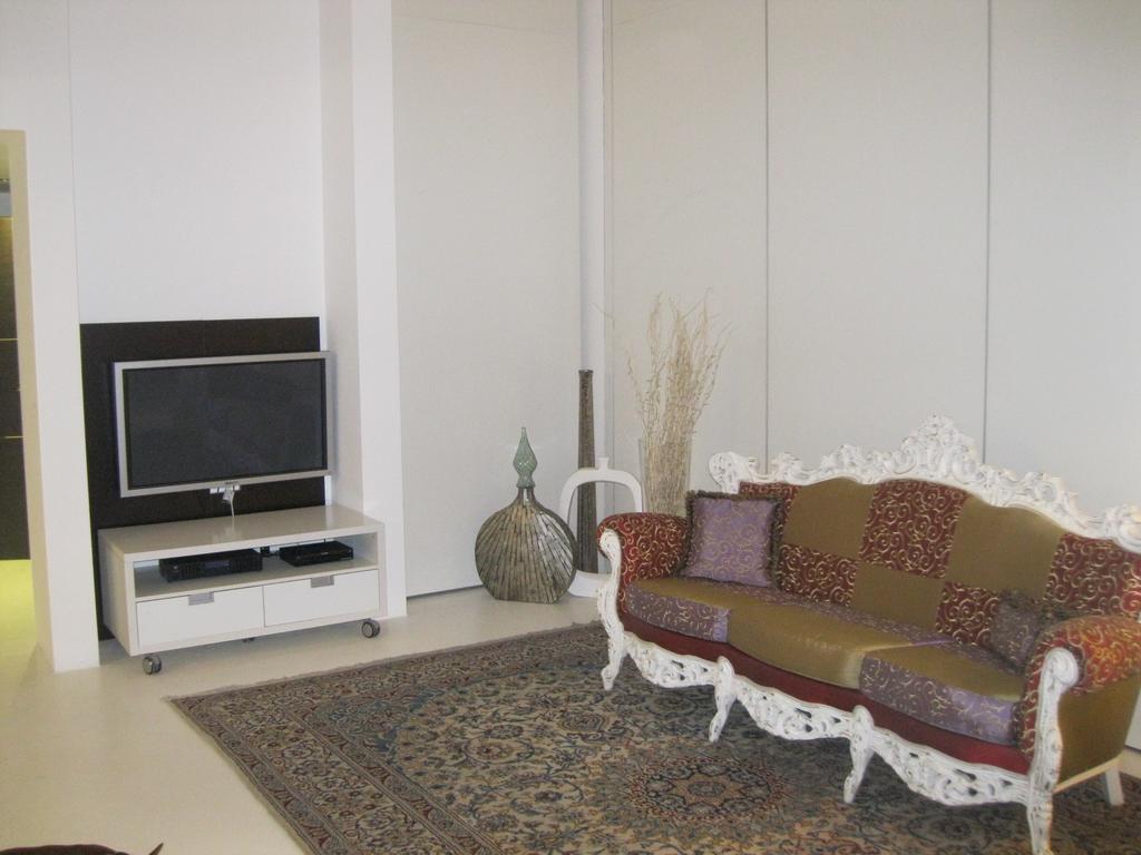 A14 Business Suite Sesto San Giovanni Pokoj fotografie