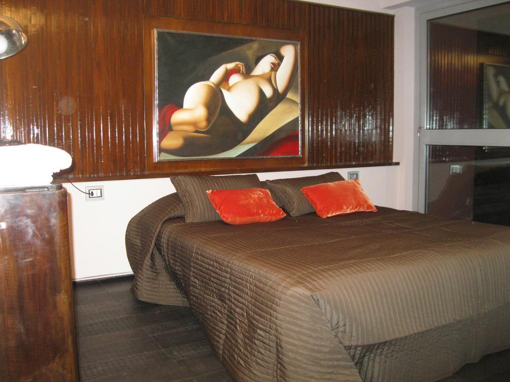 A14 Business Suite Sesto San Giovanni Pokoj fotografie
